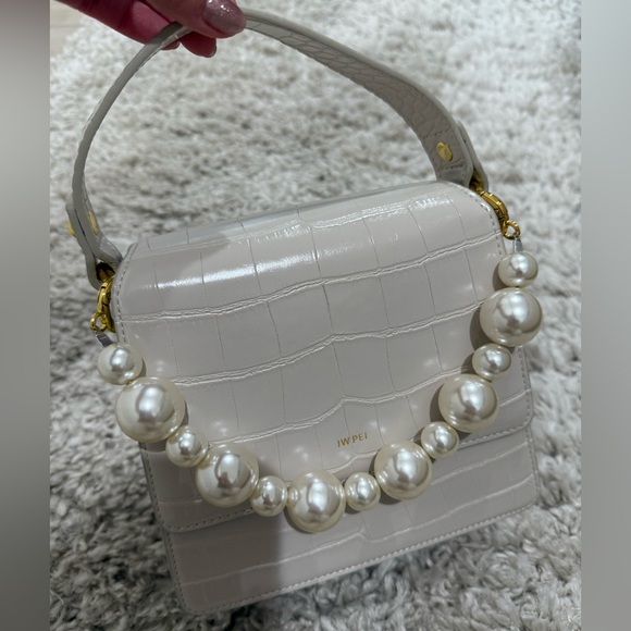 JW PEI FAE TOP HANDLE CROSSBODY - IVORY CROC - Picture 2 of 16